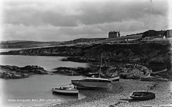 Framed Print : Bull Bay, Anglesey Framed Print : Bull Bay, Anglesey