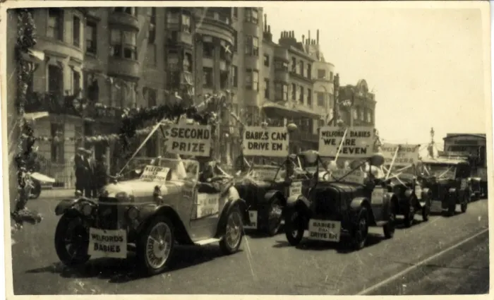 Framed Print : Bullnose Morris Vintage Car Leads Parade of Vintage Cars, Br Framed Print : Bullnose Morris Vintage Car Leads Parade of Vintage Cars, Br