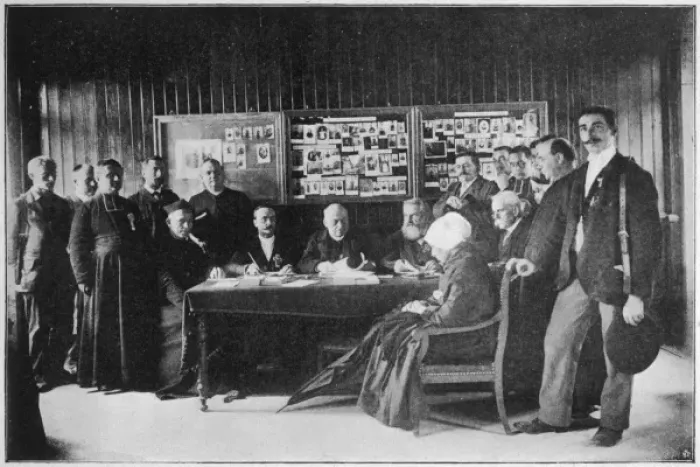 Framed Print : Bureau De Constatations Framed Print : Bureau De Constatations