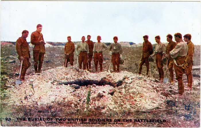 Framed Print : Burial of two British soldiers on the battlefield, WW1 Framed Print : Burial of two British soldiers on the battlefield, WW1