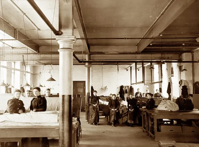 Framed Print : Burling and mending pieces in a woollen mill in Bradford Framed Print : Burling and mending pieces in a woollen mill in Bradford
