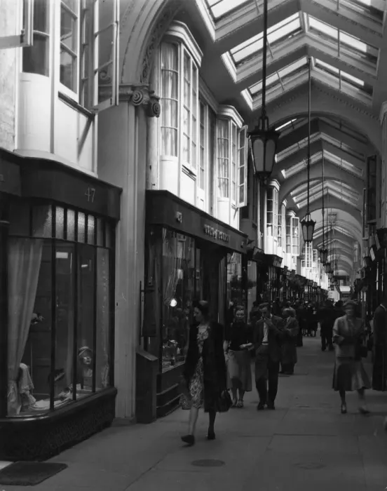 Framed Print : BURLINGTON ARCADE 1950S Framed Print : BURLINGTON ARCADE 1950S