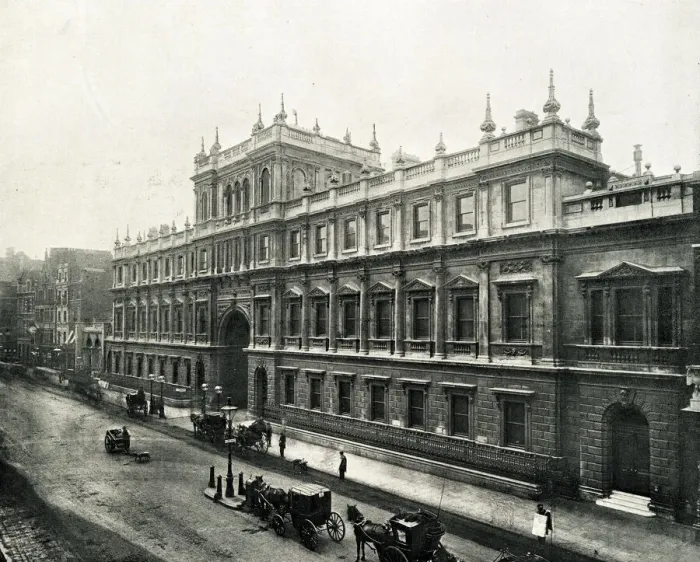 Framed Print : Burlington House, London Framed Print : Burlington House, London