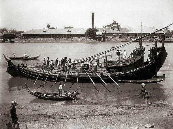 Burma (Myanmar) circa 1890 - Burmese paddy boat
