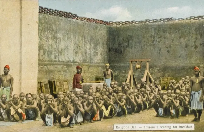 Framed Print : Burma (Myanmar) - Rangoon (Yangon) - Prisoners Framed Print : Burma (Myanmar) - Rangoon (Yangon) - Prisoners
