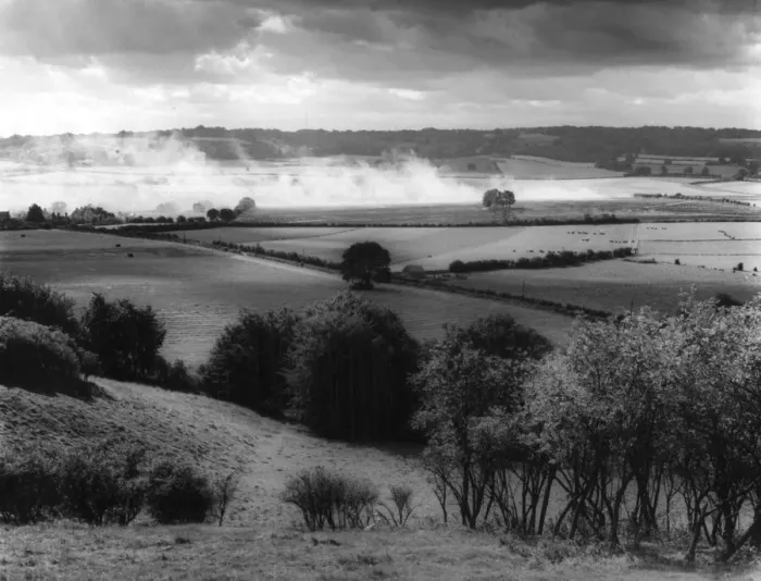 Framed Print : Burning off wheat stubble at Dagnall, a fine view seen from the Downs at Whipsnade Framed Print : Burning off wheat stubble at Dagnall, a fine view seen from the Downs at Whipsnade