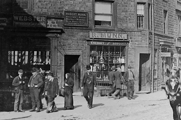 Framed Print : Burnley Munn's Corner early 1900s Framed Print : Burnley Munn's Corner early 1900s
