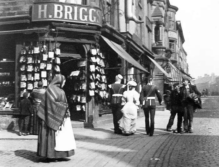 Framed Print : Burnley St. James Street early 1900s Framed Print : Burnley St. James Street early 1900s
