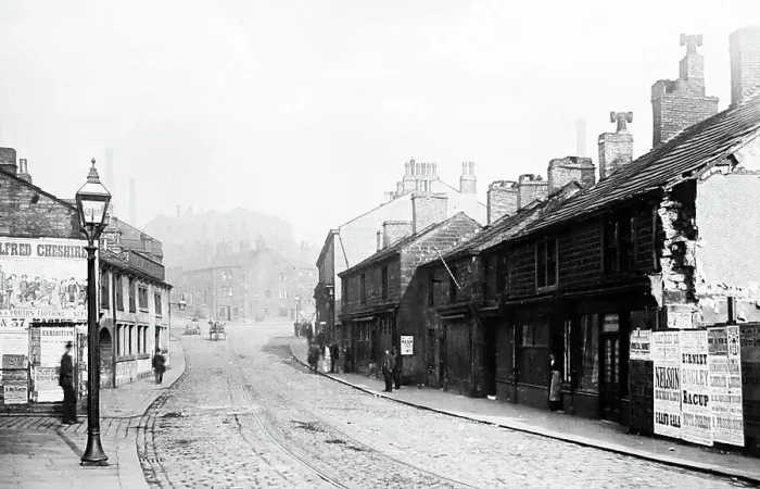 Framed Print : Burnley street scene, Lancashire, early 1900s Framed Print : Burnley street scene, Lancashire, early 1900s