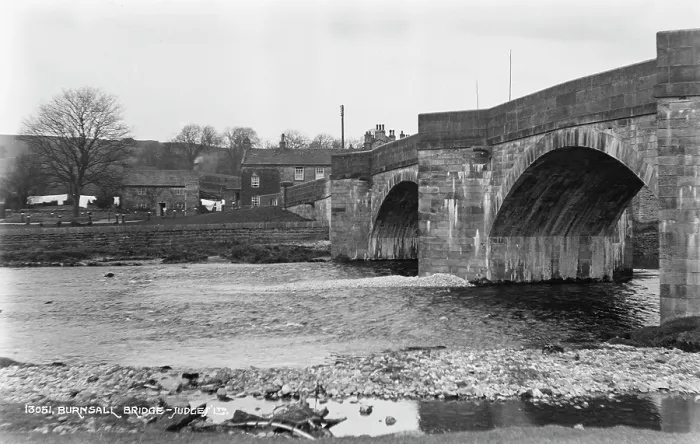 Framed Print : Burnsall Bridge Framed Print : Burnsall Bridge