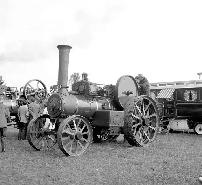 Framed Print : Burrell Road Locomotive number: 3257, Clinker