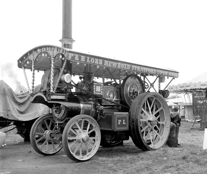 Framed Print : Burrell Showman's Road Locomotive, Lady Pride of England Framed Print : Burrell Showman's Road Locomotive, Lady Pride of England