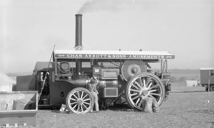 Framed Print : Burrell Showman's Road Locomotive 3938, Quo Vadis Framed Print : Burrell Showman's Road Locomotive 3938, Quo Vadis