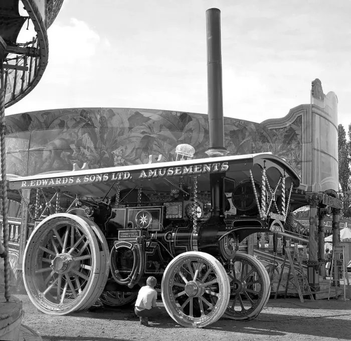 Framed Print : Burrell Showman's Road Locomotive number 3651 Earl Kitchener Framed Print : Burrell Showman's Road Locomotive number 3651 Earl Kitchener