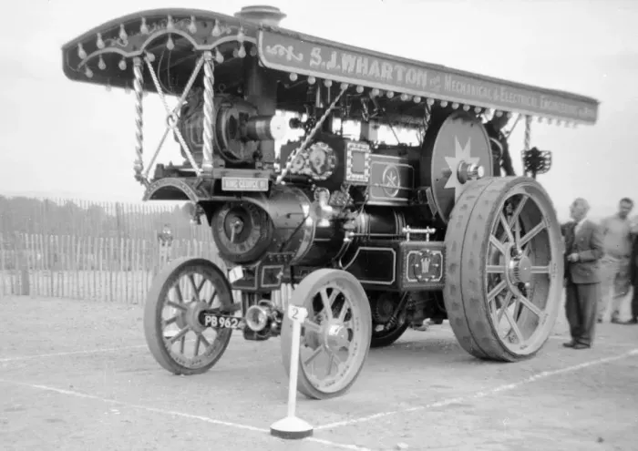 Framed Print : Burrell Showmans Road Locomotive PB9624 King George VI Framed Print : Burrell Showmans Road Locomotive PB9624 King George VI