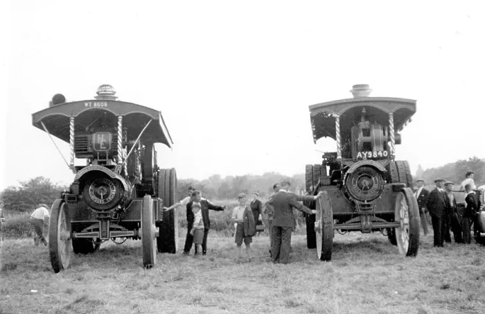 Framed Print : Burrell Showman's Road Locomotives Ex-Mayor - Challenger Framed Print : Burrell Showman's Road Locomotives Ex-Mayor - Challenger