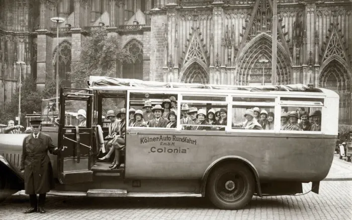 Framed Print : A Bus Tour of Cologne (Koln), Germany - the tour has reached the Cathedral (Dom) Framed Print : A Bus Tour of Cologne (Koln), Germany - the tour has reached the Cathedral (Dom)