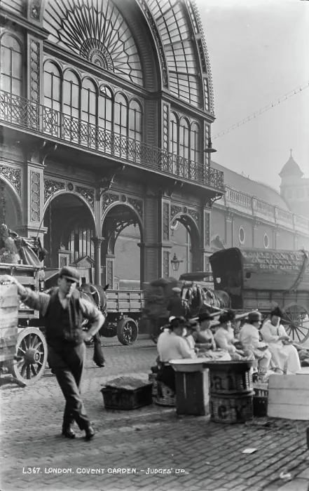 Framed Print : Busy Day at Covent Garden