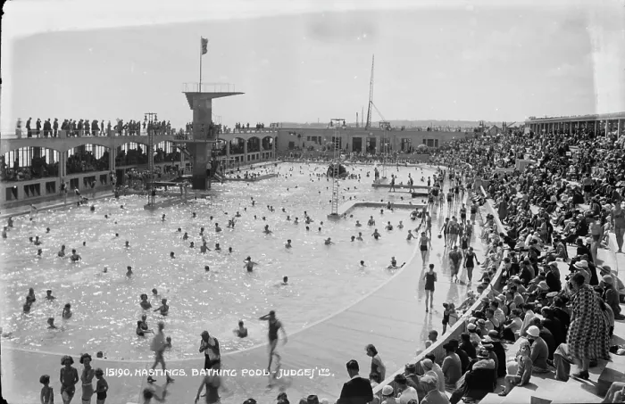 Framed Print : Busy Day at Hastings Bathing Pool Framed Print : Busy Day at Hastings Bathing Pool