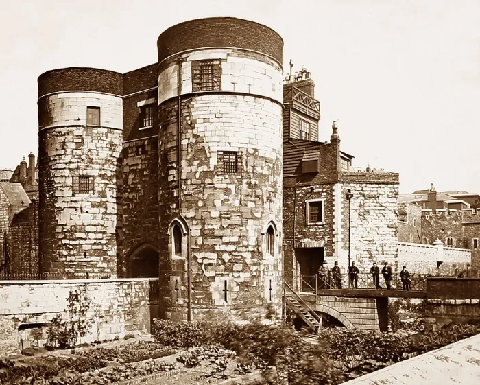 Framed Print : Byward Tower, Tower of London, Victorian period Framed Print : Byward Tower, Tower of London, Victorian period
