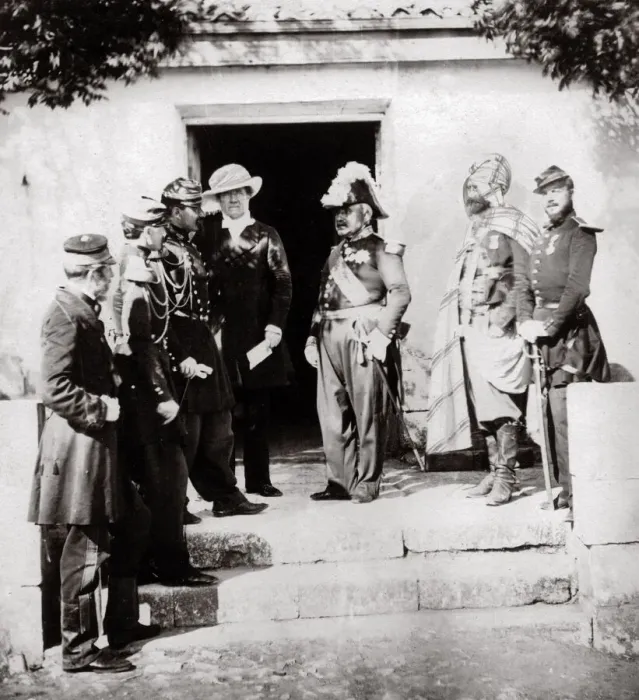 Framed Print : c. 1855 Crimea Crimean War (Roger Fenton) - British and French officers Framed Print : c. 1855 Crimea Crimean War (Roger Fenton) - British and French officers