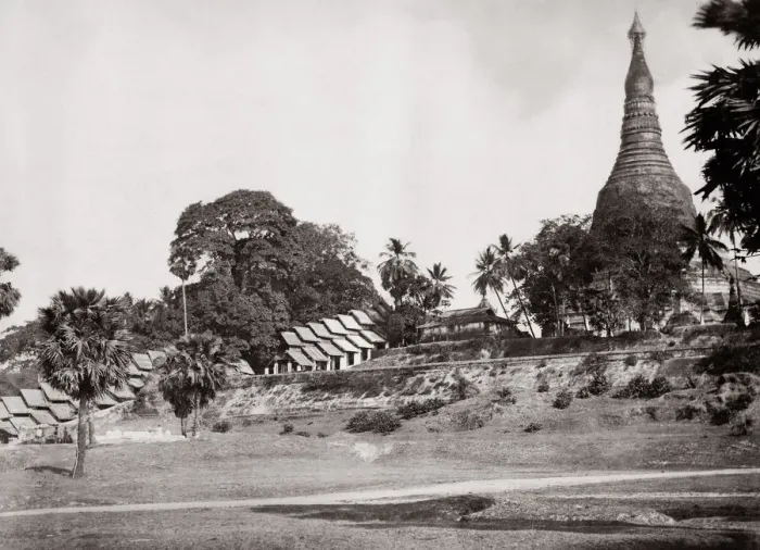 Framed Print : c. 1870s India Burma Myanmar - Shwedagon pagoda Framed Print : c. 1870s India Burma Myanmar - Shwedagon pagoda