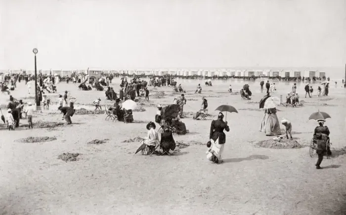 Framed Print : c. 1880 s. c.1890s - on the beach at Ostend Belgium Framed Print : c. 1880 s. c.1890s - on the beach at Ostend Belgium