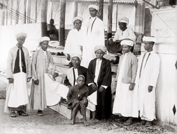 Framed Print : c. 1880s - group of Arab men and boys in Singapore Framed Print : c. 1880s - group of Arab men and boys in Singapore