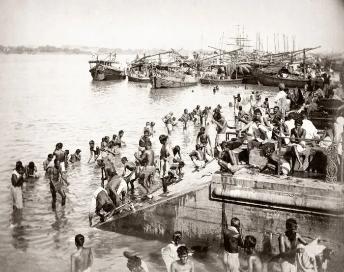 Framed Print : c. 1880s India - bathing at river ghat probably Calcutta Kolk Framed Print : c. 1880s India - bathing at river ghat probably Calcutta Kolk