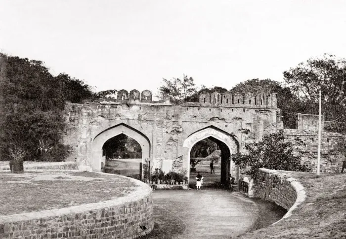 Framed Print : c. 1880s India - Cashmere or Kashmir Gate, Delhi