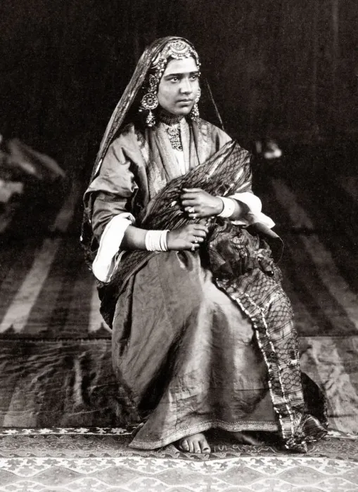Framed Print : c. 1880s India - Indian woman Framed Print : c. 1880s India - Indian woman