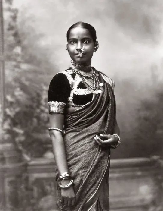 Framed Print : c. 1880s India - young woman with nose jewellery Framed Print : c. 1880s India - young woman with nose jewellery