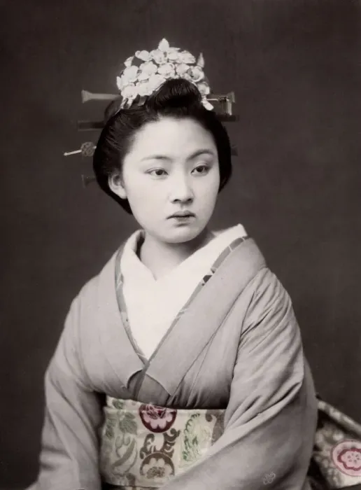 Framed Print : c. 1880s Japan - geisha with flowers in her hair Framed Print : c. 1880s Japan - geisha with flowers in her hair