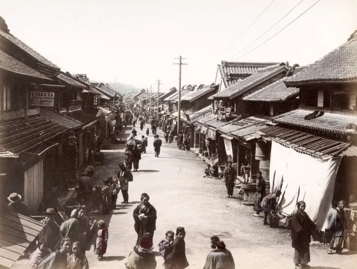 Framed Print : c. 1880s Japan - Motomachi street in Yokohama Framed Print : c. 1880s Japan - Motomachi street in Yokohama