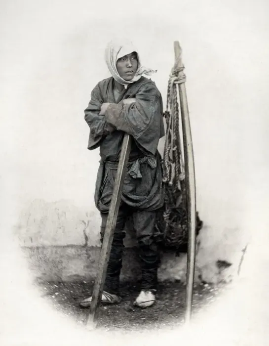 Framed Print : c. 1880s Japan porter or labourer