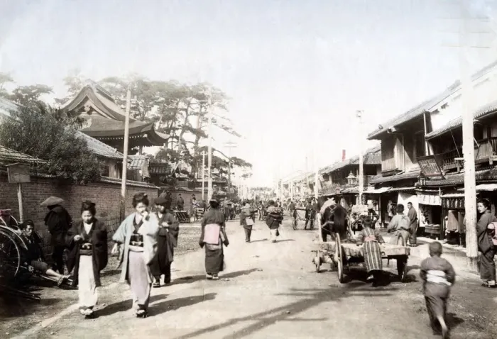 Framed Print : c. 1880s Japan - street Nanko temple Kobe