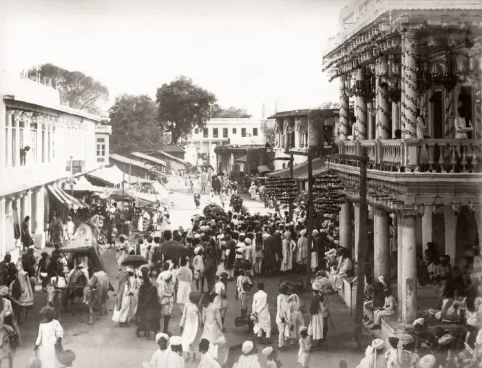 Framed Print : c. 1890 India - street full of pedestrians Framed Print : c. 1890 India - street full of pedestrians