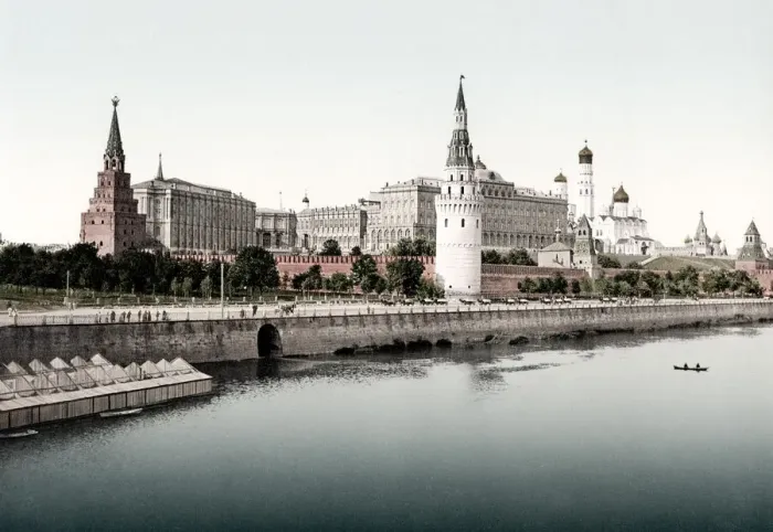 Framed Print : c. 1890s Russia - the Kremlin from the Moskva River Framed Print : c. 1890s Russia - the Kremlin from the Moskva River