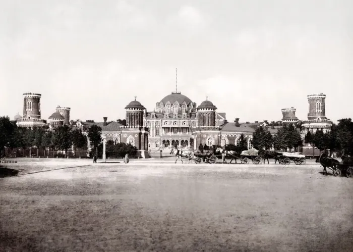 Framed Print : c. 1890s Russia Moscow - Petroff Palace Framed Print : c. 1890s Russia Moscow - Petroff Palace