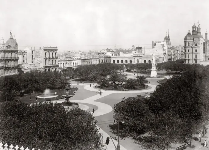 Framed Print : c. 1890s South America, Argentina, Buenos Aires, Plaza de Mayo Framed Print : c. 1890s South America, Argentina, Buenos Aires, Plaza de Mayo