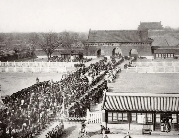 Framed Print : c. 1900s China - Peking Beijing - imperial court in processio Framed Print : c. 1900s China - Peking Beijing - imperial court in processio
