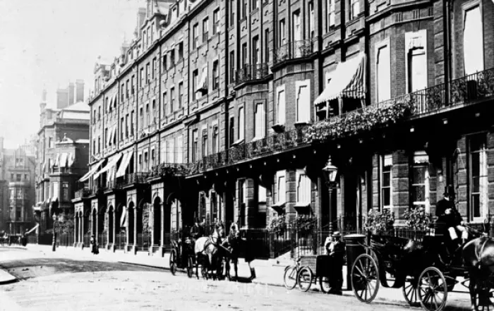 Framed Print : Cadogan Square, Knightsbridge, London Framed Print : Cadogan Square, Knightsbridge, London