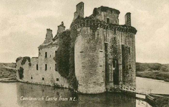 Framed Print : Caerlaverock Castle, Dumfriessshire, Scotland Framed Print : Caerlaverock Castle, Dumfriessshire, Scotland