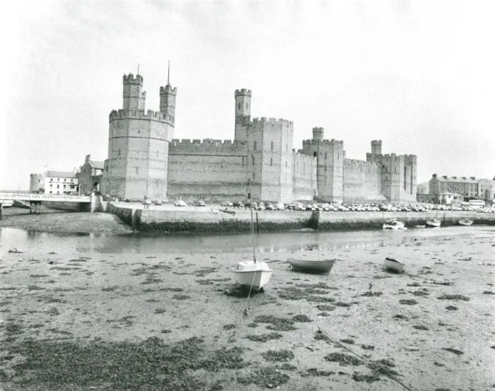 Framed Print : Caernarvon Castle Framed Print : Caernarvon Castle