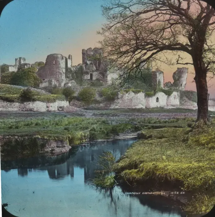 Framed Print : Caerphilly Castle Framed Print : Caerphilly Castle
