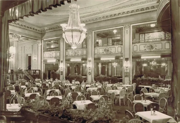 Framed Print : Part of the Cafe-Restaurant of Haus Wien, Berlin Framed Print : Part of the Cafe-Restaurant of Haus Wien, Berlin