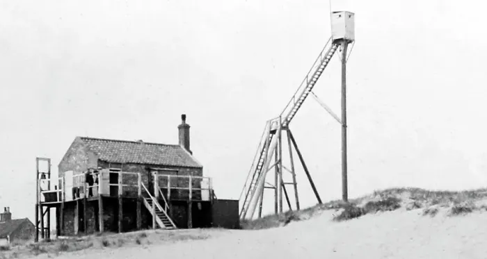 Framed Print : Caistor Watch Room and Lookout Tower in the 1920s Framed Print : Caistor Watch Room and Lookout Tower in the 1920s