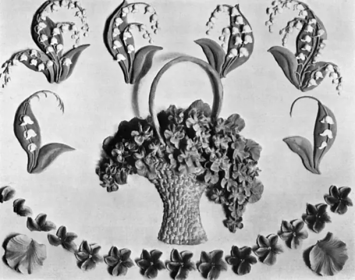 Framed Print : Cake design, flower making