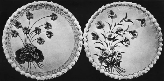 Framed Print : Cake design, flower making Framed Print : Cake design, flower making