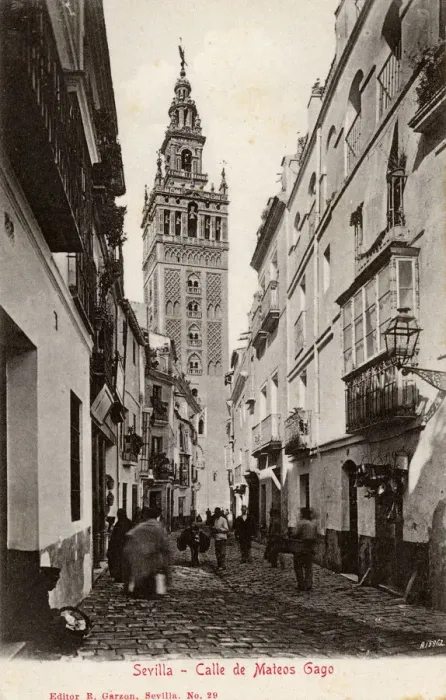 Framed Print : Calle de Mateos Gago and Giralda belltower, Seville, Spain Framed Print : Calle de Mateos Gago and Giralda belltower, Seville, Spain